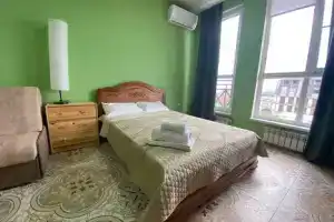Студия, Адлер