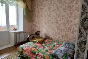 Студия, Рефтинский