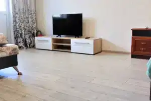 Однокомнатная квартира, Лесной