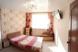 Двухкомнатная квартира, Феодосия