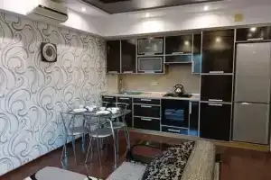 Двухэтажный коттедж, Евпатория