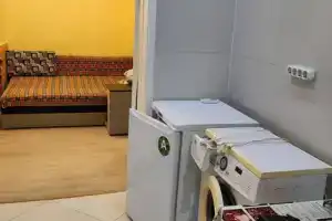 Студия, Ялта
