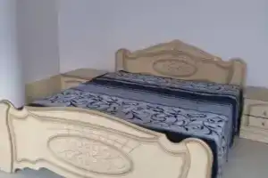 Двухкомнатная студия, Якорная Щель