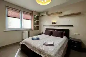 Трехкомнатная квартира, Москва