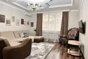 Трехкомнатная квартира, Махачкала