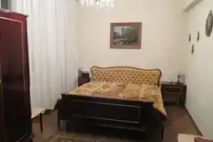 Комната, Москва