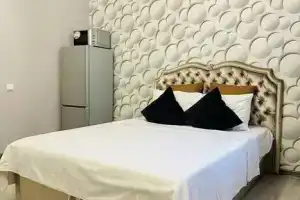 Студия, Яблоновский