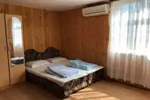 Комната, Вардане