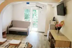 Комната, Ялта