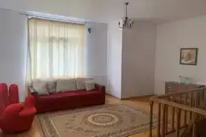 Двухэтажный коттедж, Сухум