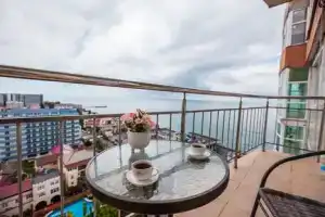 Трехкомнатная квартира, Адлер