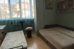 Студия, Адлер