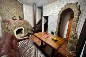 Комната, Каменномостский