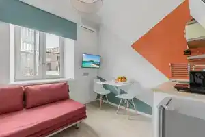 Студия, Москва