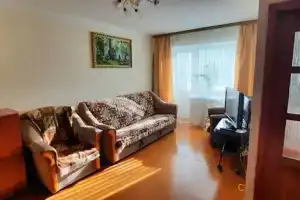 Однокомнатная квартира, Аша
