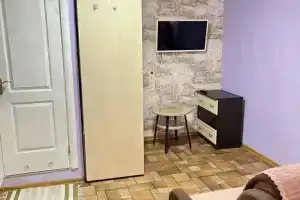 Студия, Ялта