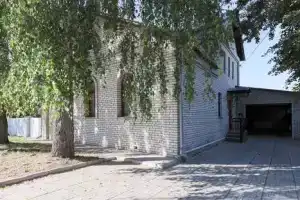 Двухэтажный коттедж