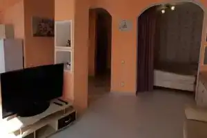 Студия, Адлер