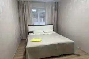 Трехкомнатная квартира, Волгоград