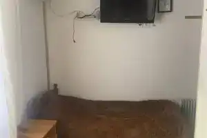 Комната, Никель