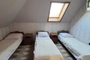 Комната, Вардане
