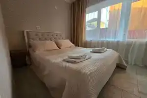 Двухкомнатная квартира, Вардане