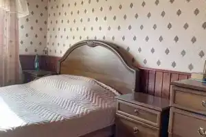 Двухэтажный коттедж, Иссад