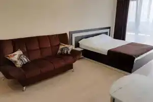 Студия, Верхняя Кутузовка