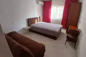 Комната, Судак