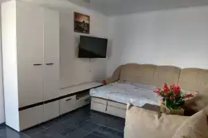 Комната, Судак