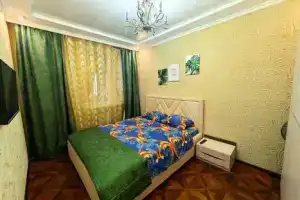 Трехкомнатная квартира, Орел