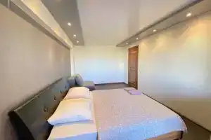 Двухкомнатная квартира, Асбест