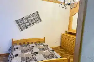 Двухкомнатная квартира, Домбай