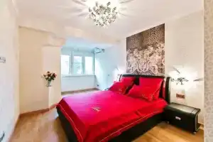 Трехкомнатная квартира, Москва