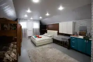Студия, Аша