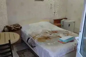Комната, Лоо