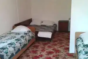 Комната, Лоо