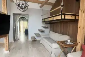 Двухкомнатная квартира, Янтарный