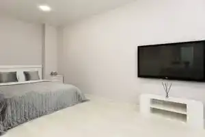 Студия, Артём