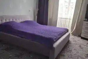 Однокомнатная квартира, Оха