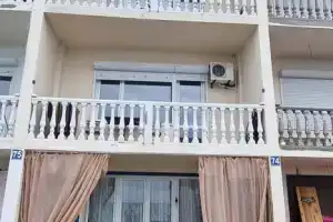 Двухкомнатная квартира, Волконка