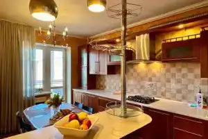 Трехкомнатная квартира, Калининград