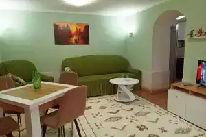 Двухкомнатная квартира, Сухум