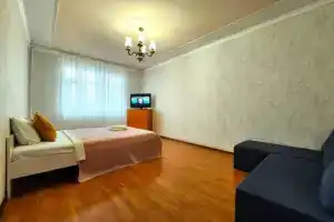 Двухкомнатная квартира, Москва