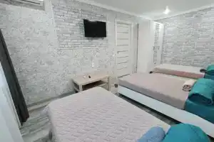 Трехкомнатная квартира, Шахты