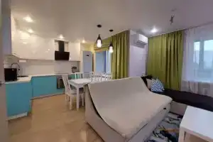 Трехкомнатная квартира, Тюмень