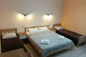 Трехкомнатная квартира, Сторожевка