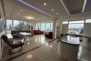Двухкомнатная квартира, Ялта