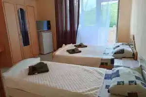 Комната, Якорная Щель