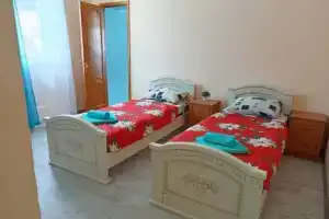 Комната, Якорная Щель